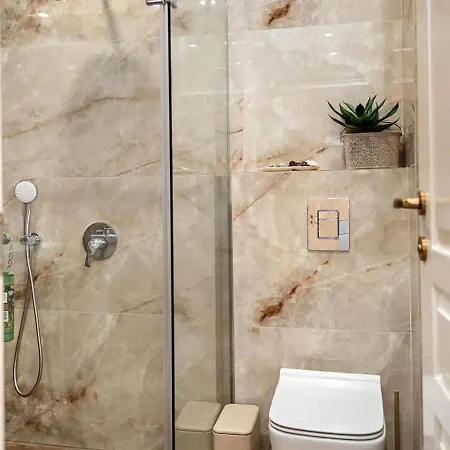 Апартаменти Your Relaxing In Evksinograd - 1br With Parking Space By Flat Manаger